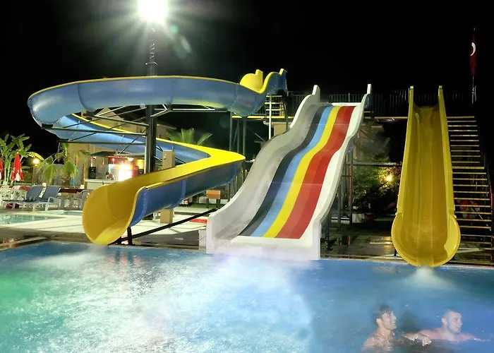 فندق Nazar Garden 2*