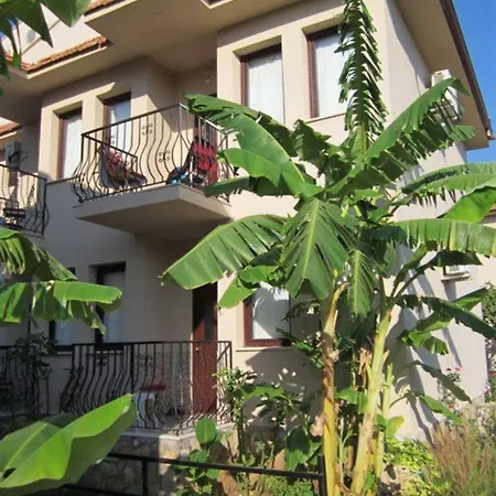 Nazar Garden 페티예